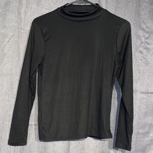 Chic Black Ribbed Long Sleeve Top